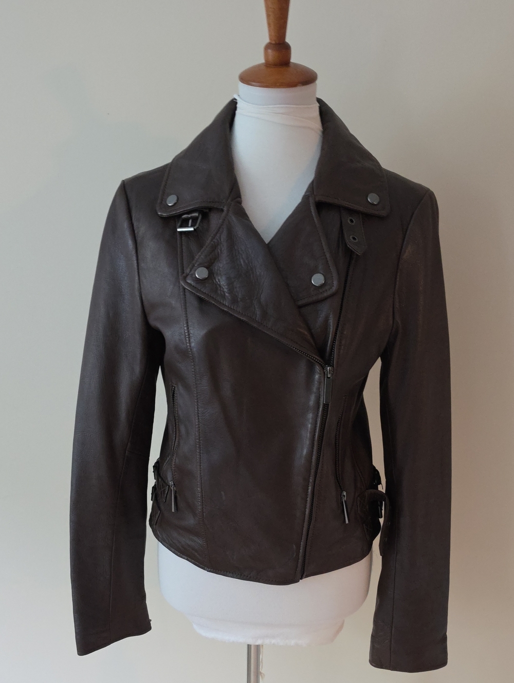 Victoria Secret Classic Brown Leather Moto Jacket - Women
